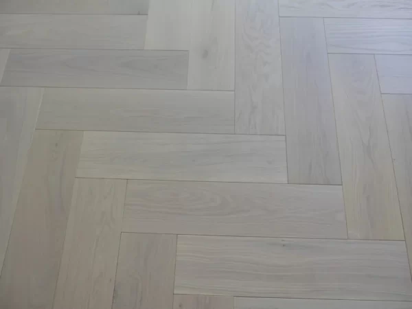 Bayswater Prime Oak Engineered Herringbone  PBO - Image 2