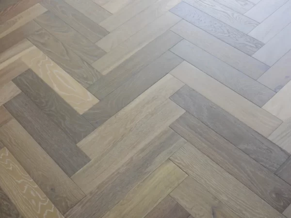 Marylebone Oak Engineered Herringbone  GUVO