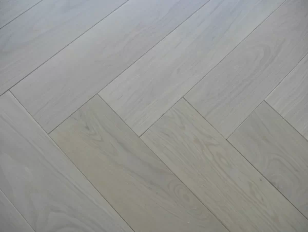 Victoria Oak Engineered Herringbone WWUVO
