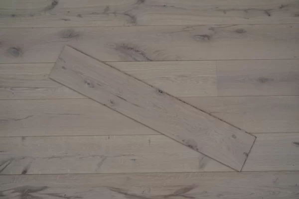 Shaftsbury Engineered Oak IF - Image 4
