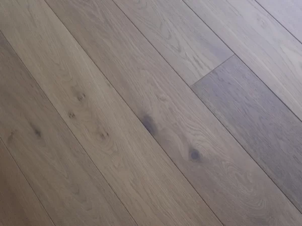 Knightsbridge Engineered Oak GSUVO - Image 3