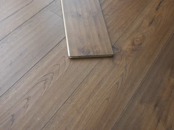 Knightsbridge Engineered Oak HSUV - Image 3