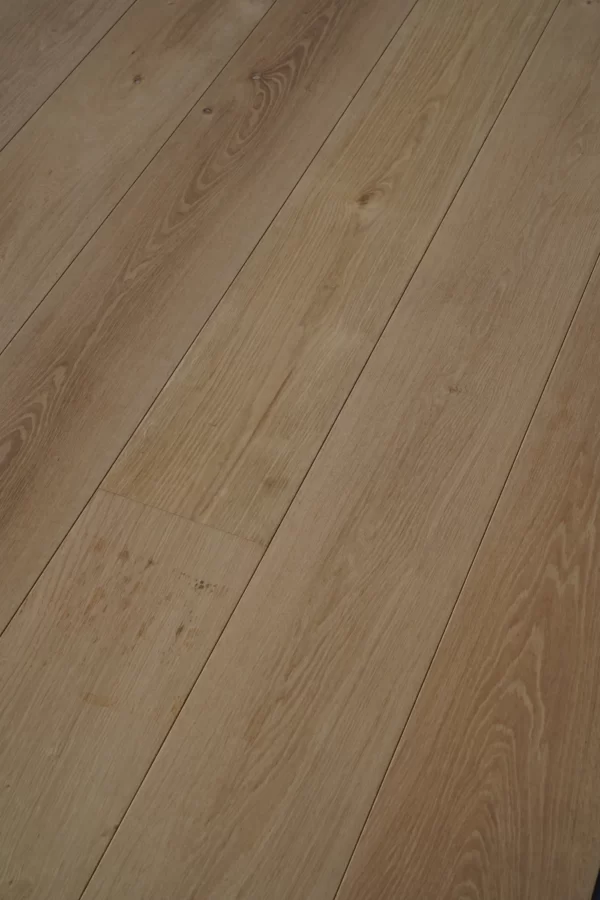 Churchill Prime Engineered Oak PU - Image 2
